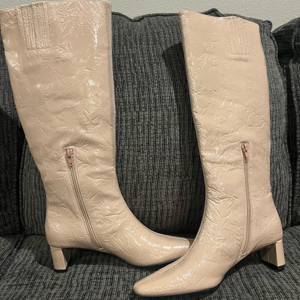 Katy Perry True Taupe Heeled Boots Size 8.5